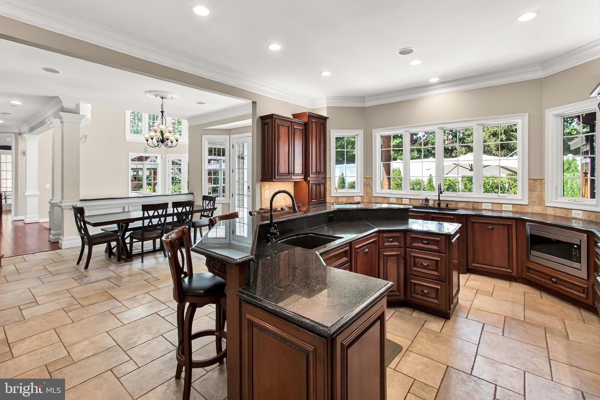 8836 Rommel Drive Lorton, VA 22079 - Photo 28 of 133 Large Island Seating