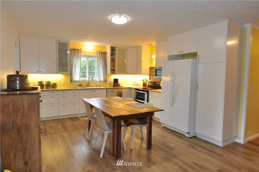 3735 Sandridge Road Seaview, WA 98644 - Photo 10 of 24 Gallery Image 10