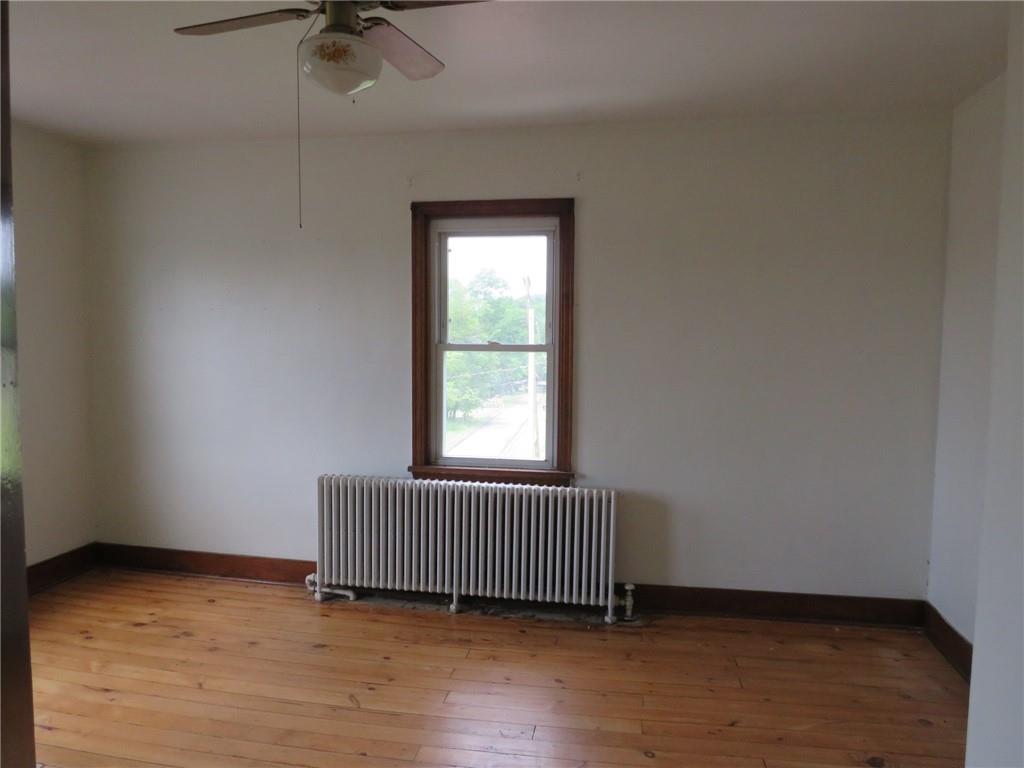 127 Maple Street Rochester, PA 15074 - Photo 8 of 39