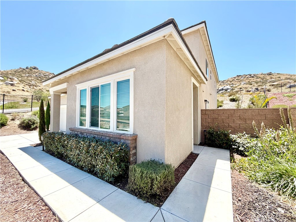 30411 Ridgecrest Road Winchester, CA 92596 - Photo 1 of 12