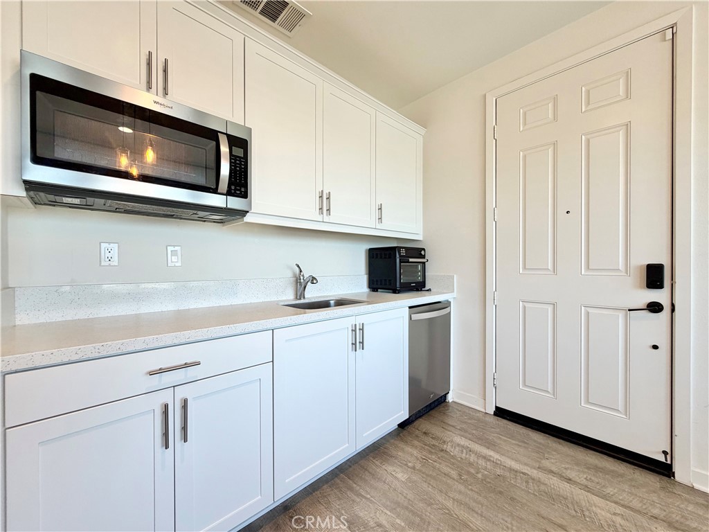 30411 Ridgecrest Road Winchester, CA 92596 - Photo 5 of 12