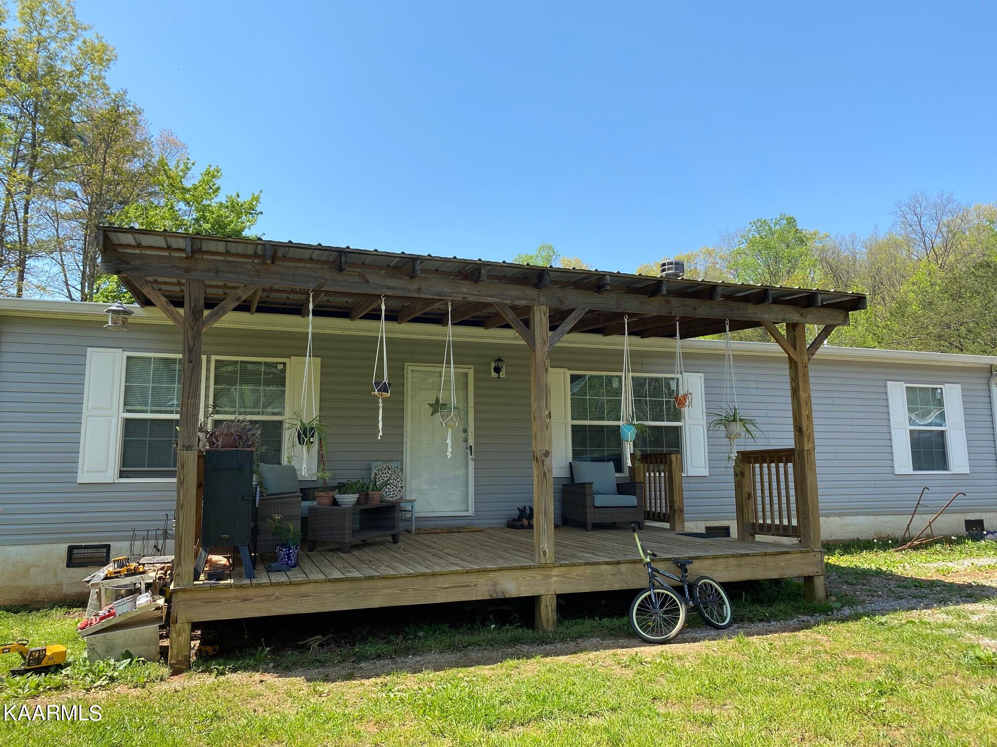 579 New Providence Road Tellico Plains, TN 37385 - Photo 1 of 17 IMG_7142