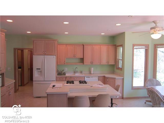 53950 County Line Road New Baltimore, MI 48047 - Photo 18 of 42 31323221-17.JPG