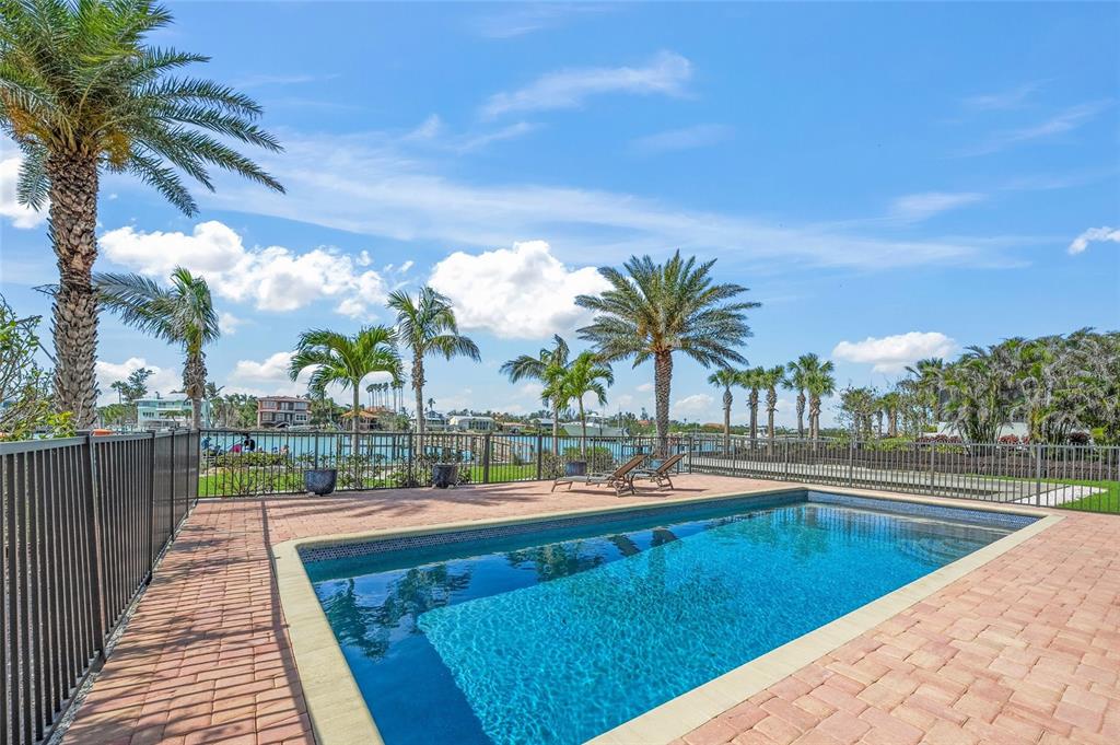 471 Bayshore Road Nokomis, FL 34275 - Photo 33 of 95
