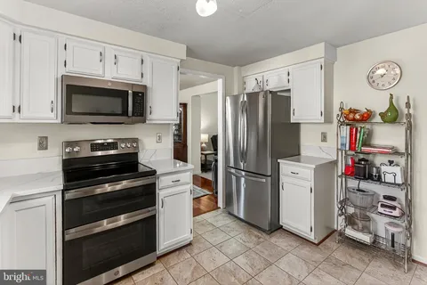 $950,000 | 535 South Lancaster Street, Arlington, VA 22204