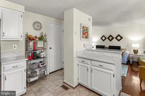 $950,000 | 535 South Lancaster Street, Arlington, VA 22204