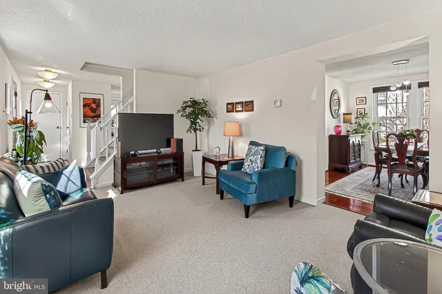 $950,000 | 535 South Lancaster Street, Arlington, VA 22204