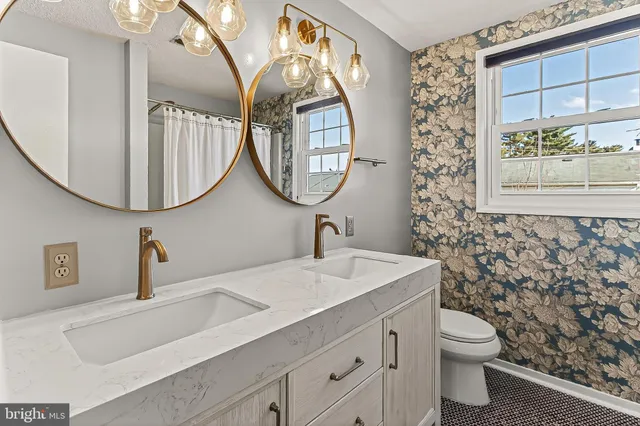 $950,000 | 535 South Lancaster Street, Arlington, VA 22204