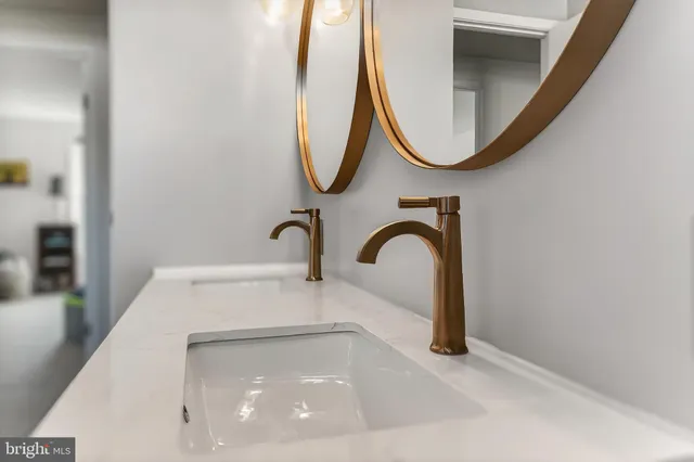 $950,000 | 535 South Lancaster Street, Arlington, VA 22204