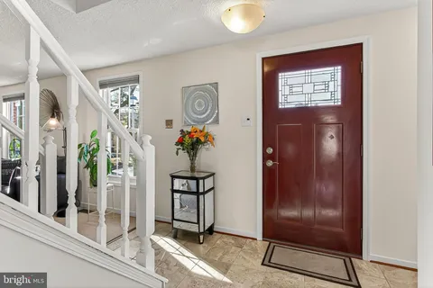 $950,000 | 535 South Lancaster Street, Arlington, VA 22204