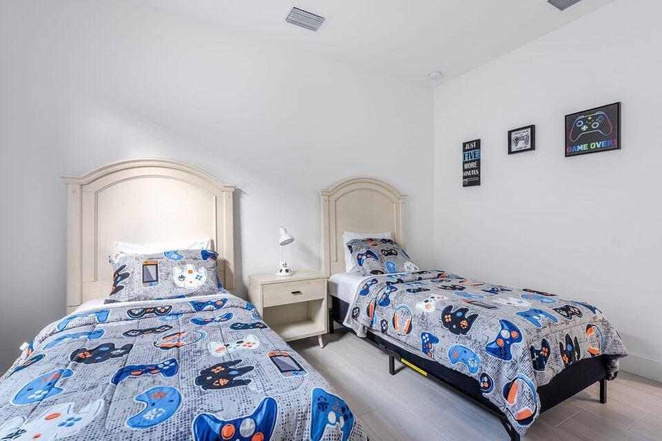 3514 Hiawatha Avenue West Palm Beach, FL 33409 - Photo 14 of 30 14