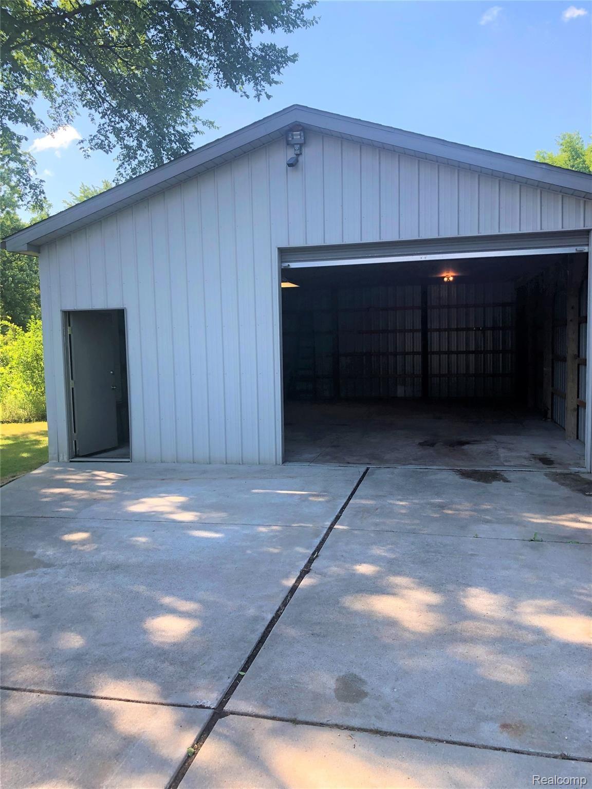 1207 Reid Road Flint, MI 48507 - Photo 42 of 42 19 Pole Barn e.jpg