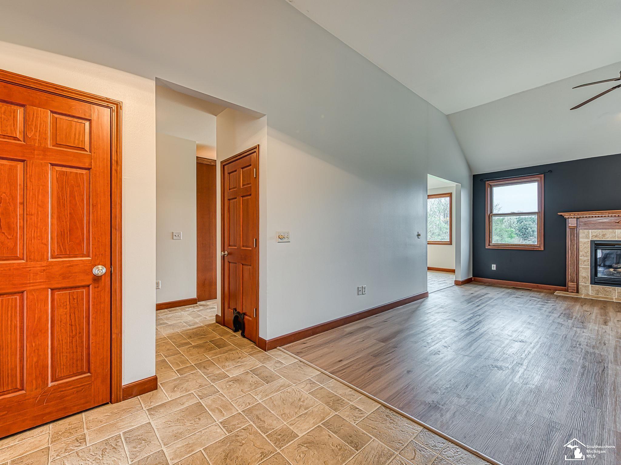 9585 Minx Road Temperance, MI 48182 - Photo 6 of 41