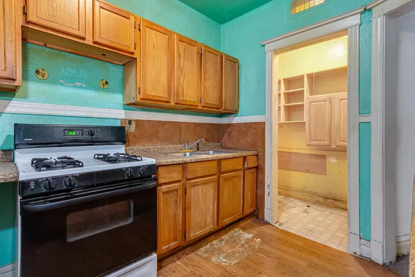 $289,900 | 6328 South Langley Avenue, Chicago, IL 60637