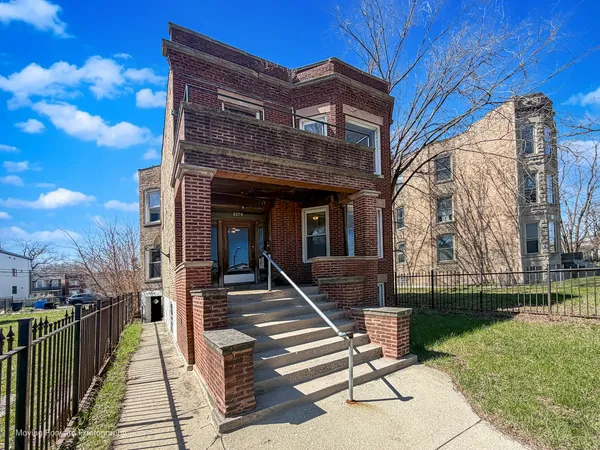 $289,900 | 6328 South Langley Avenue, Chicago, IL 60637