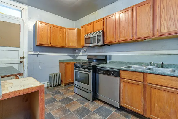 $289,900 | 6328 South Langley Avenue, Chicago, IL 60637