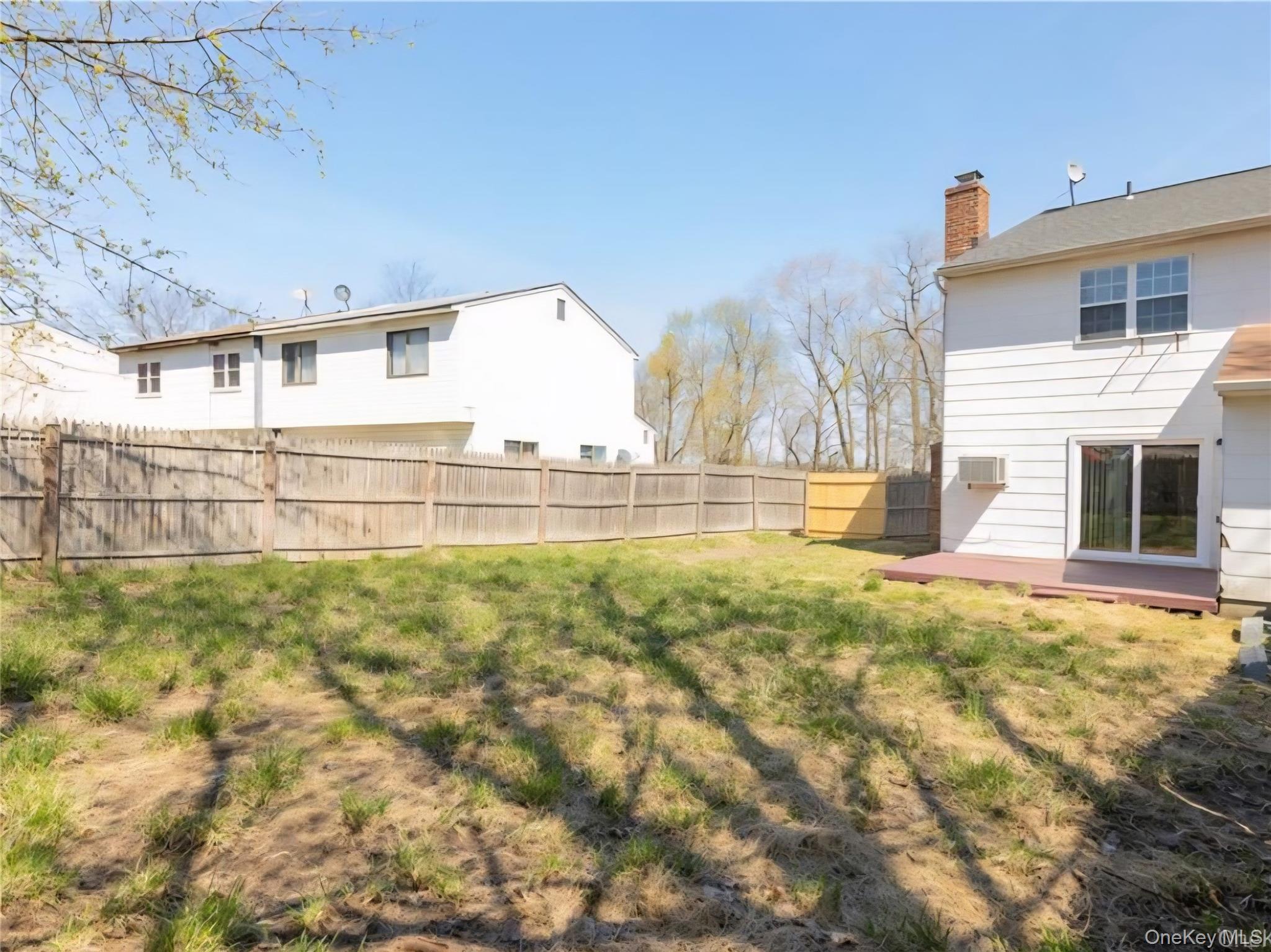 41 Albacon Road Nanuet, NY 10954 - Photo 3 of 6 View of yard