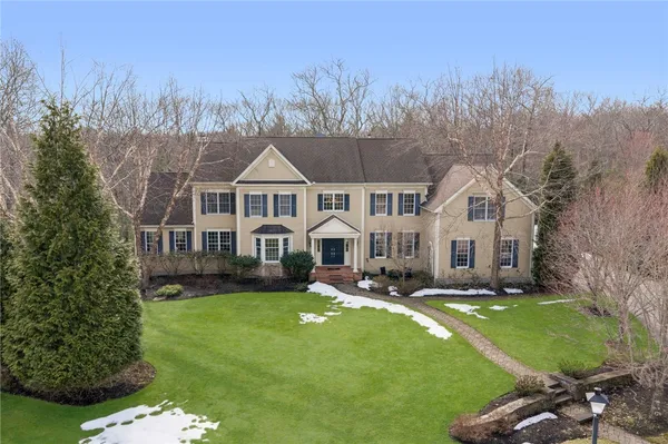 $2,300,000 | 25 Hoyer Court, East Greenwich, RI 02818