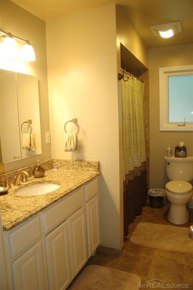 541 Curzon Road Rochester Hills, MI 48307 - Photo 11 of 22