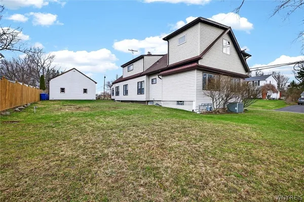 $299,999 | 20 East Avenue, West Seneca, NY 14224