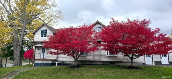 $299,999 | 20 East Avenue, West Seneca, NY 14224