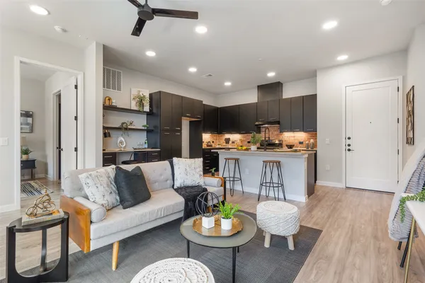 $2,575 | 4510 Terry-O Lane, Unit 341, Austin, TX 78745