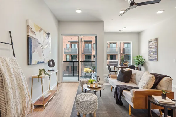 $2,575 | 4510 Terry-O Lane, Unit 341, Austin, TX 78745