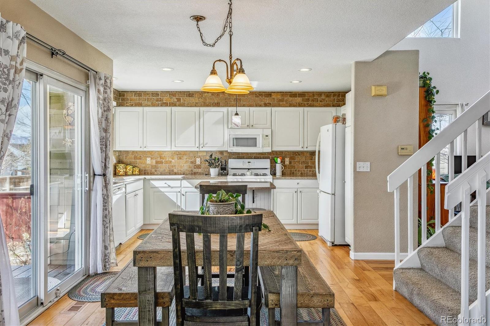 9327 Roadrunner Street Highlands Ranch, CO 80129 - Photo 12 of 35 Gallery Image 12