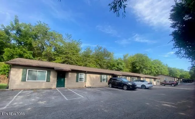 $1,850,000 | 721 West Casey Drive, Sevierville, TN 37862