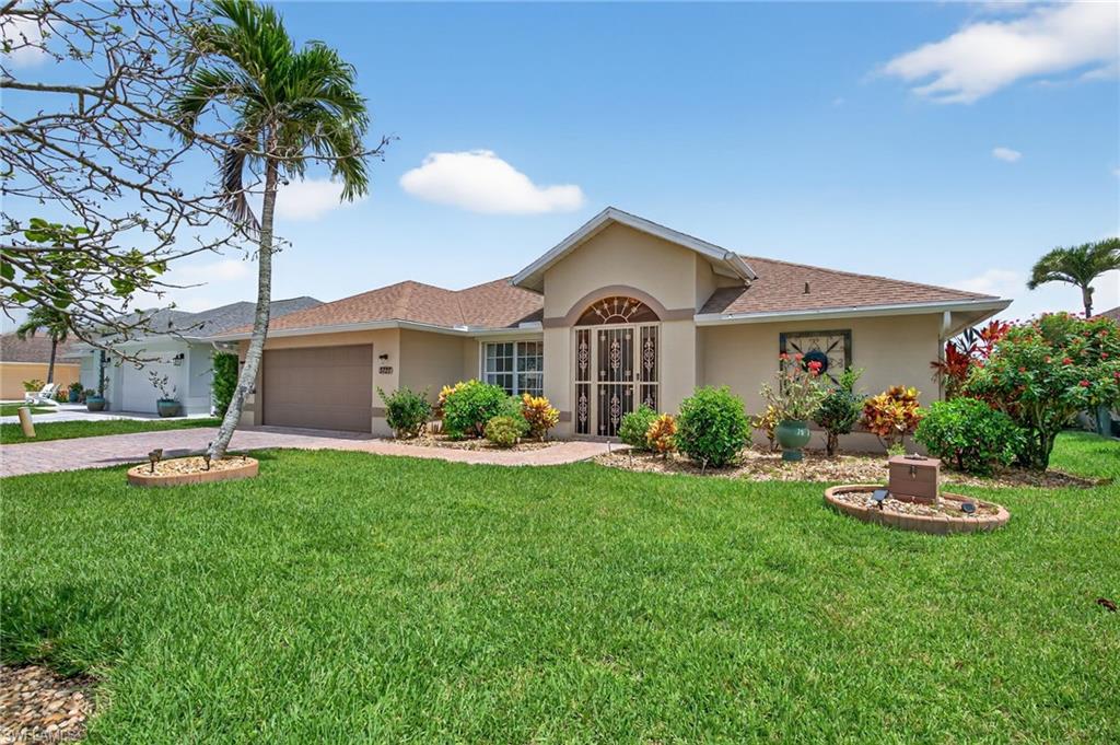 3727 Kent Drive Naples, FL 34112 - Photo 31 of 42