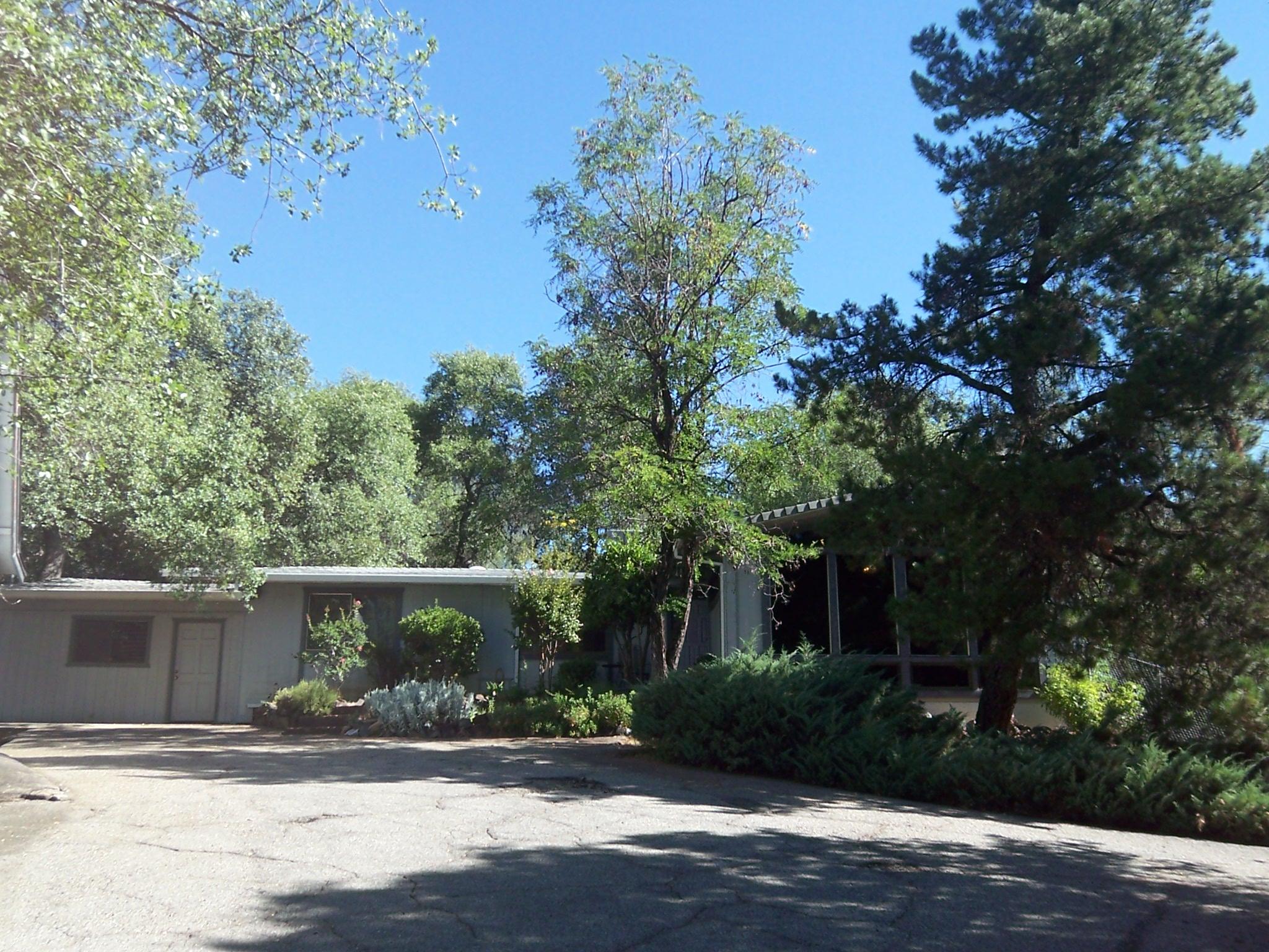 17896 Sutton Road Redding, CA 96003 - Photo 1 of 39 000_1789