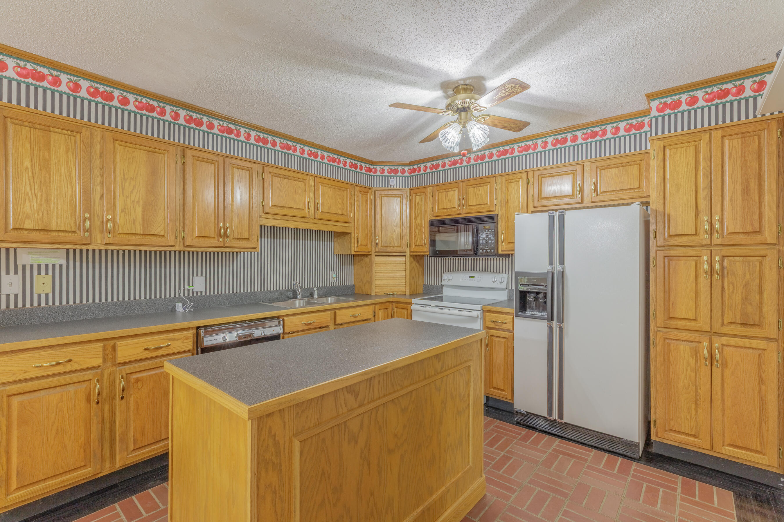 8790 Igou Gap Road Chattanooga, TN 37421 - Photo 14 of 46 Refrigerator & appliances remain