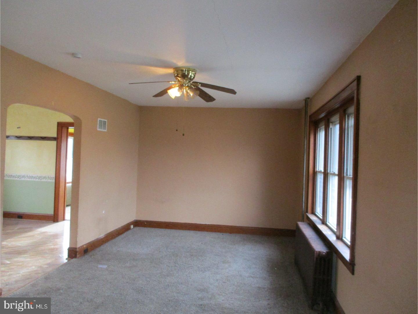 2543 Elroy Road Hatfield, PA 19440 - Photo 2 of 24 Living Room