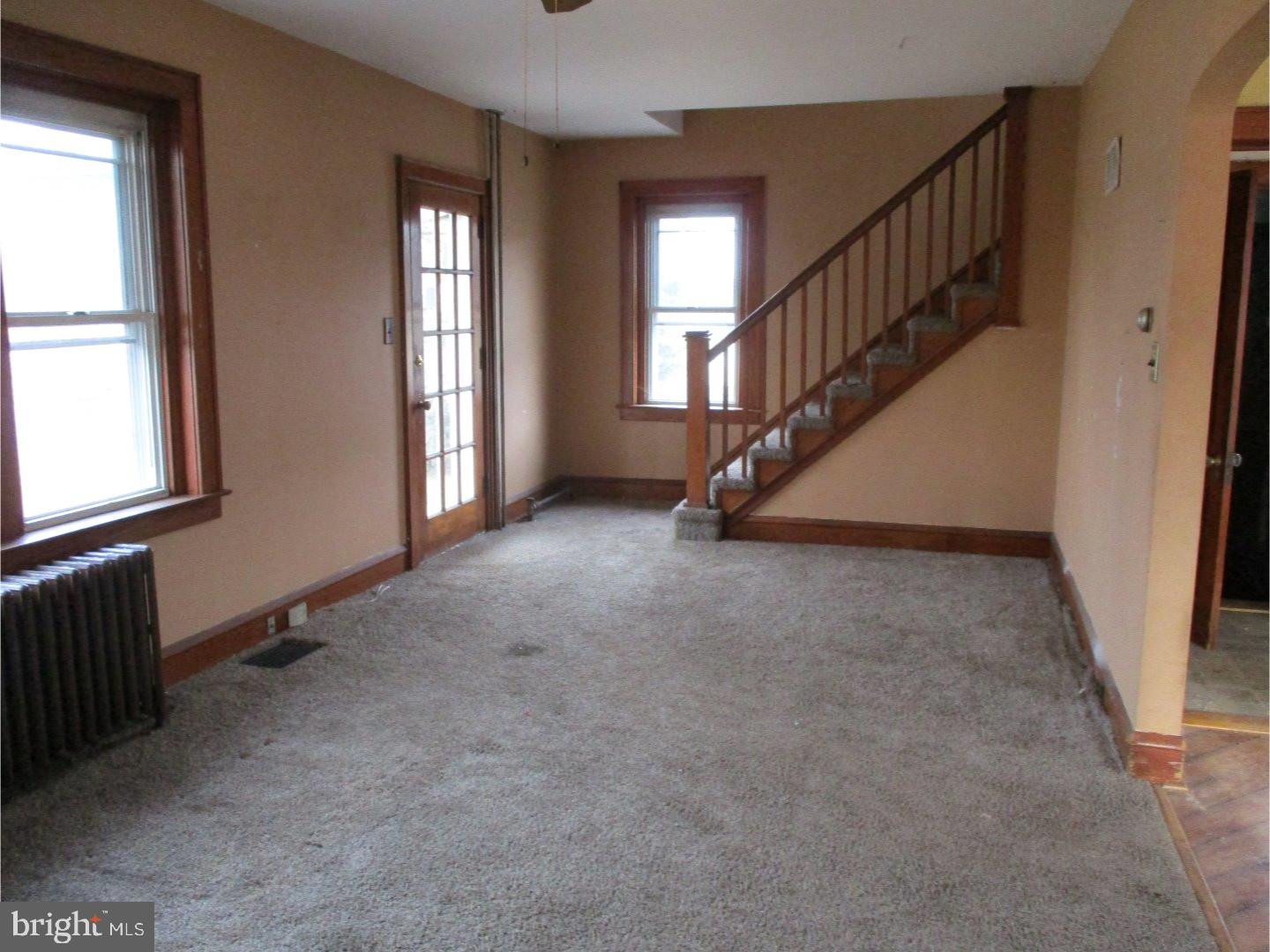 2543 Elroy Road Hatfield, PA 19440 - Photo 3 of 24 Living Room