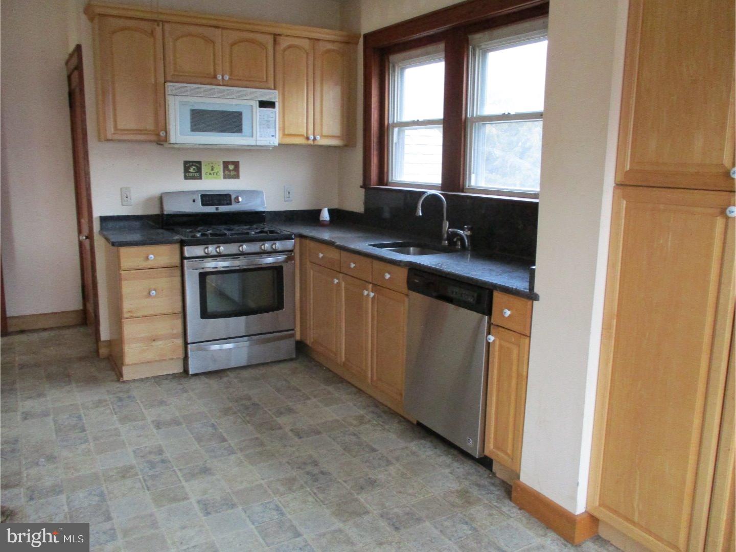 2543 Elroy Road Hatfield, PA 19440 - Photo 8 of 24 Kitchen