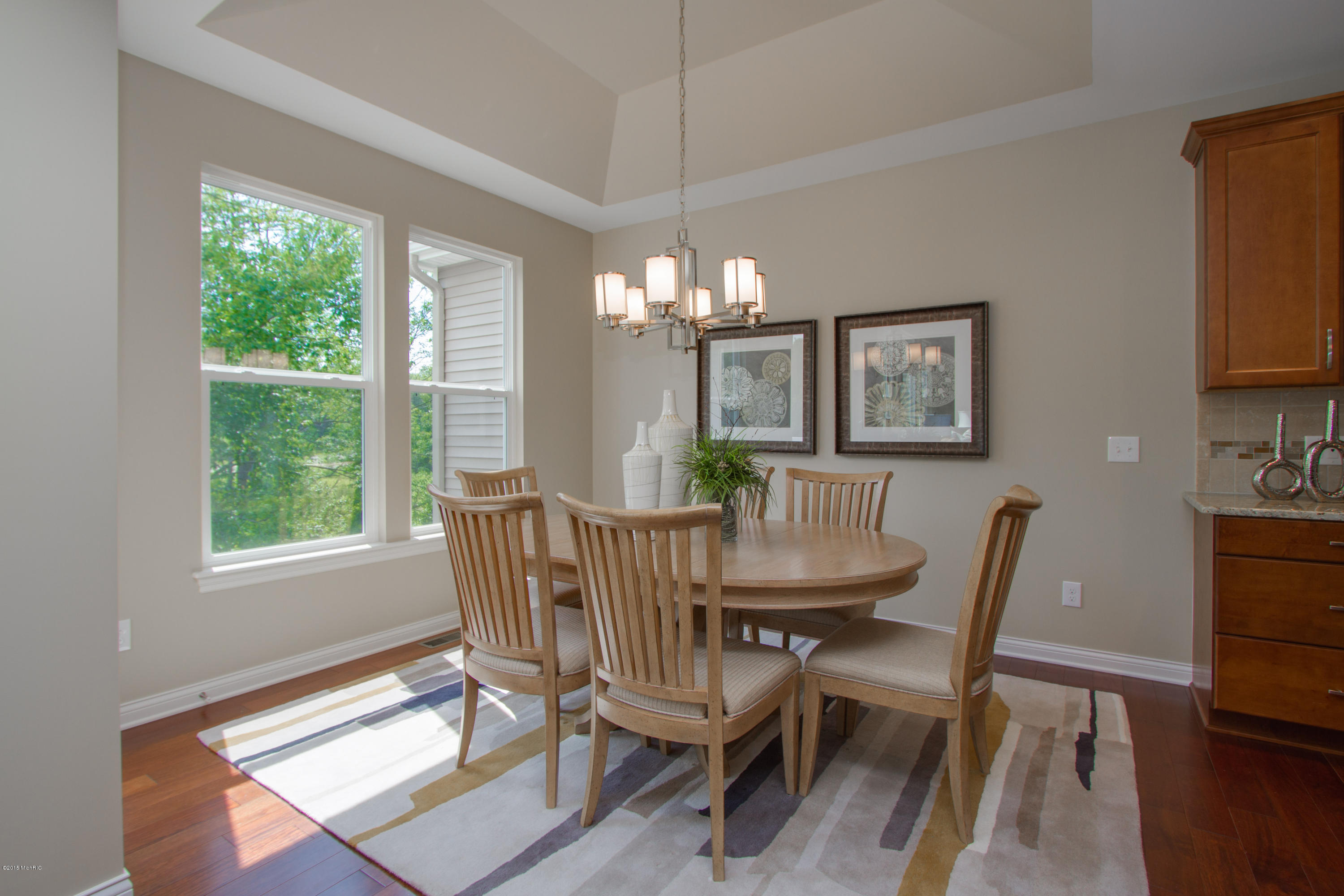 3449 Dunns Ridge, Unit 43 Kalamazoo, MI 49009 - Photo 6 of 13 08 04 2015_WW-02-034_Highland_Dinning Ro
