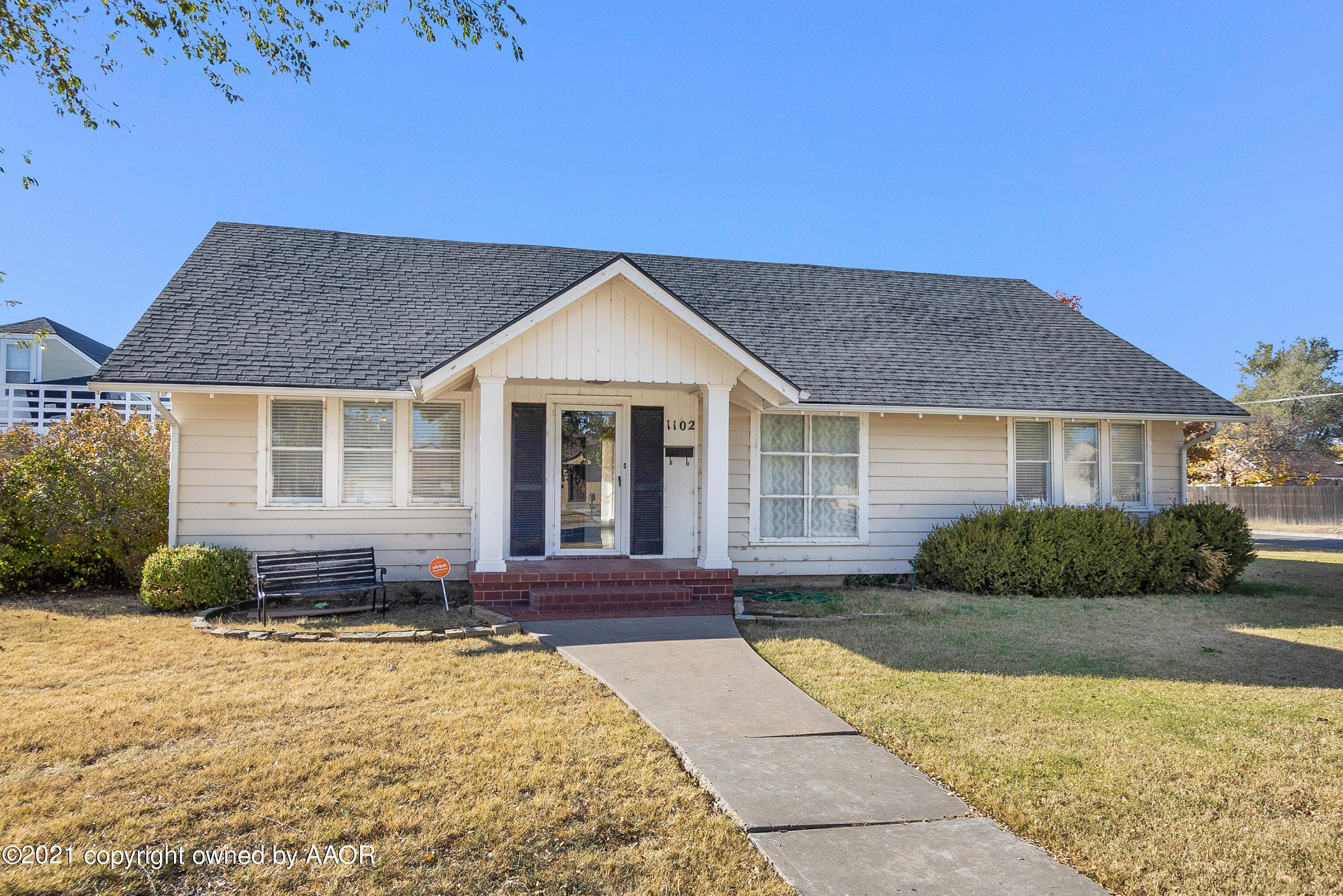1102 South Colgate Street Perryton, TX 79070 - Photo 2 of 20 002_Front