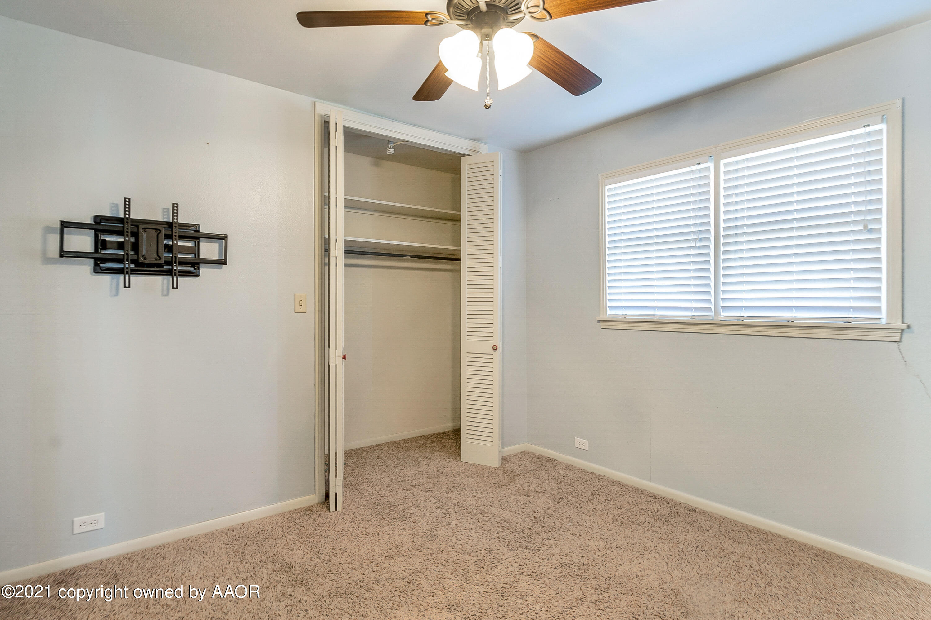 1102 South Colgate Street Perryton, TX 79070 - Photo 13 of 20 013_Bedroom