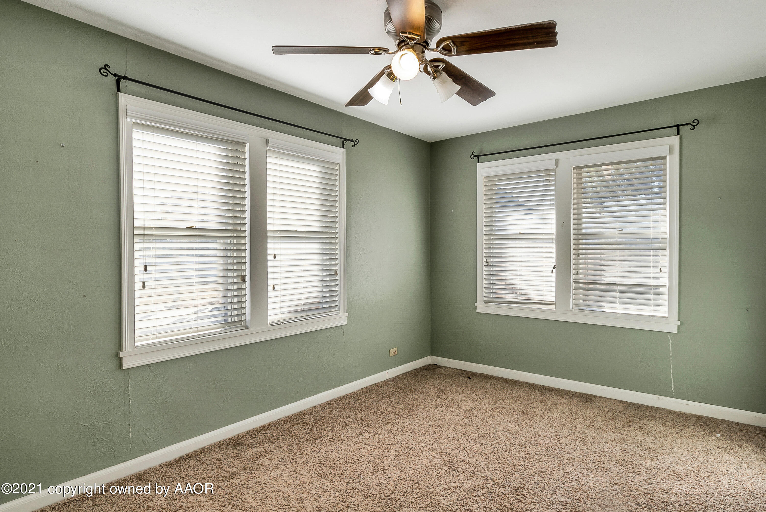 1102 South Colgate Street Perryton, TX 79070 - Photo 17 of 20 017_Bedroom
