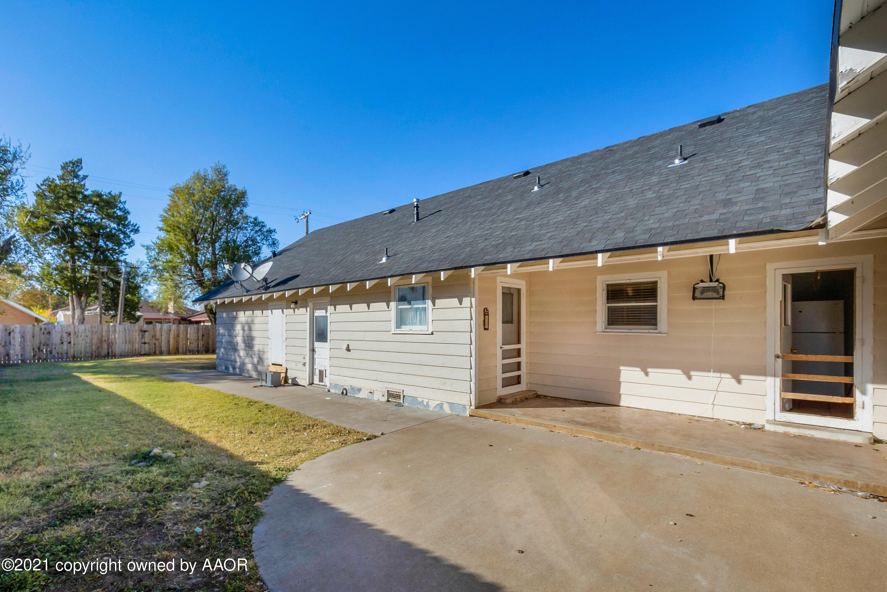 1102 South Colgate Street Perryton, TX 79070 - Photo 19 of 20 019_Rear
