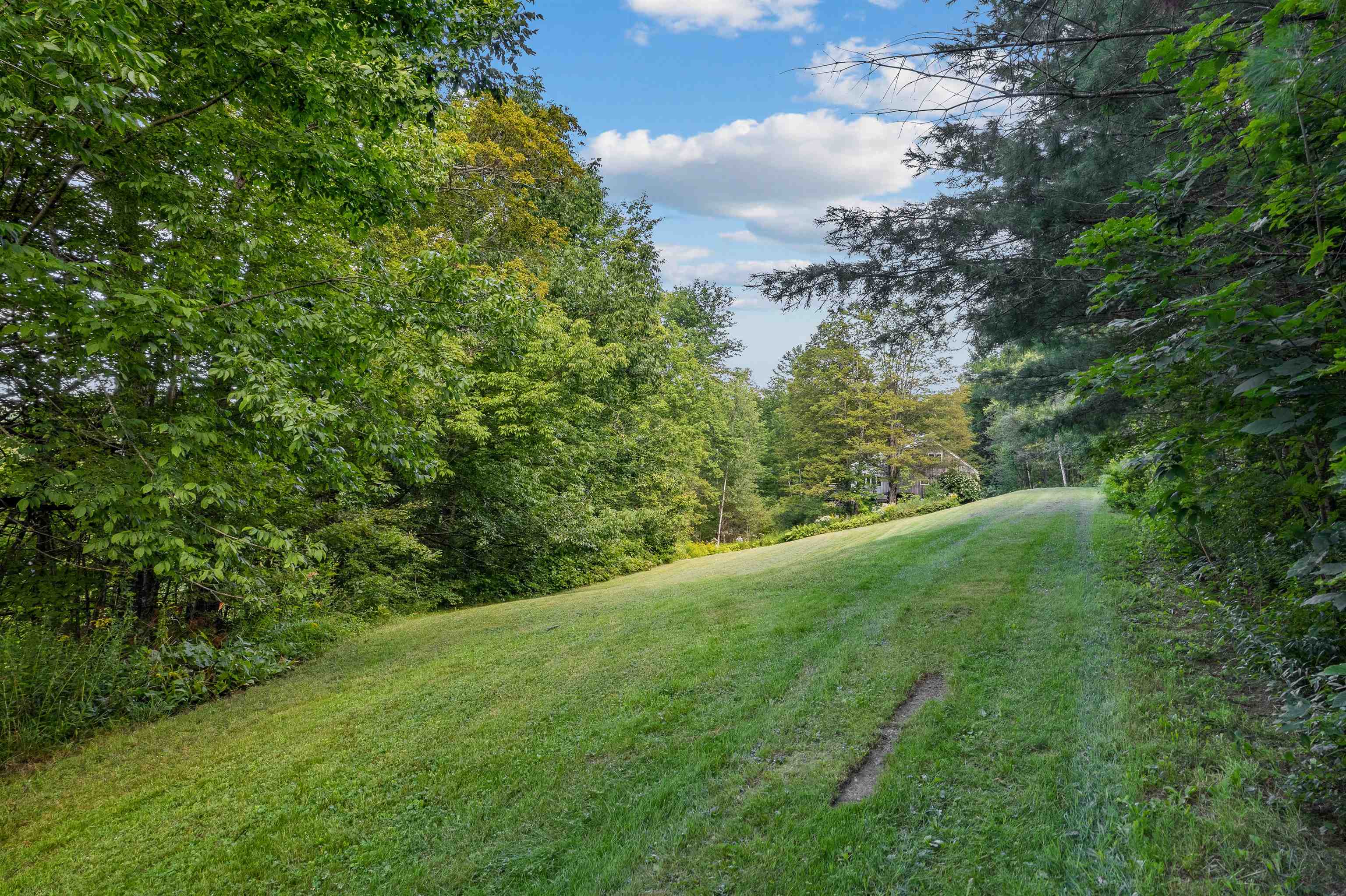 391 Mt Hunger Road Barnard, VT 05032 - Photo 8 of 44 Gallery Image 8