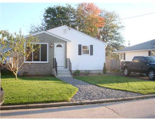 82 Prentice Avenue Pawtucket, RI 02860 - Photo 11 of 11 Exterior Front.