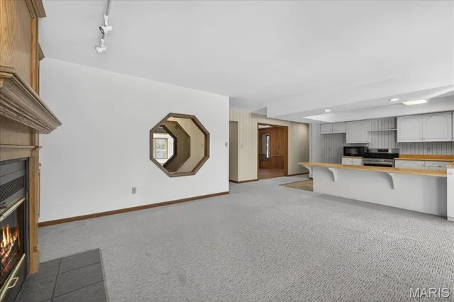 $373,000 | 216 Shelburne Drive, St. Charles, MO 63301