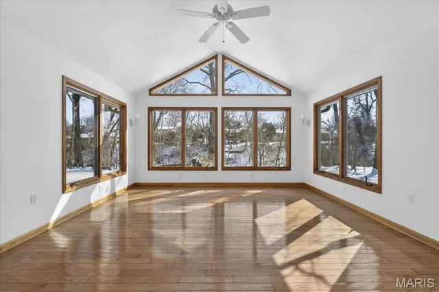 $373,000 | 216 Shelburne Drive, St. Charles, MO 63301