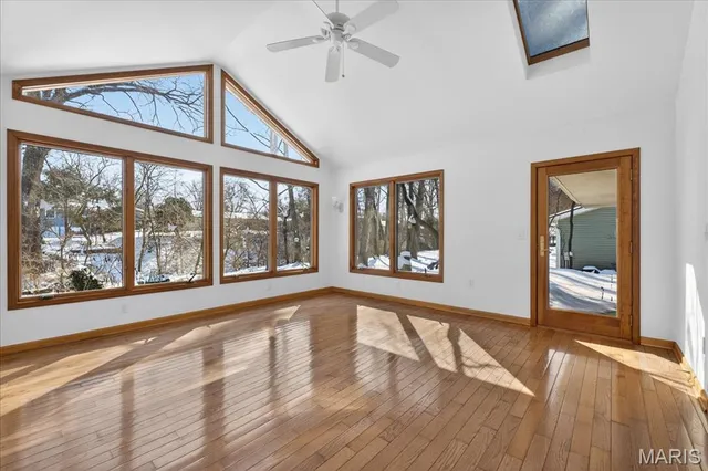 $373,000 | 216 Shelburne Drive, St. Charles, MO 63301