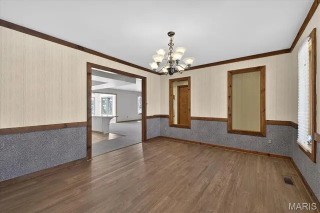 $373,000 | 216 Shelburne Drive, St. Charles, MO 63301