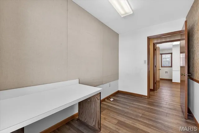 $373,000 | 216 Shelburne Drive, St. Charles, MO 63301