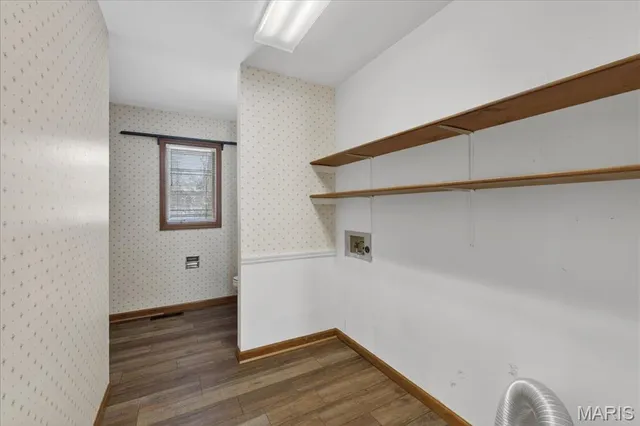 $373,000 | 216 Shelburne Drive, St. Charles, MO 63301