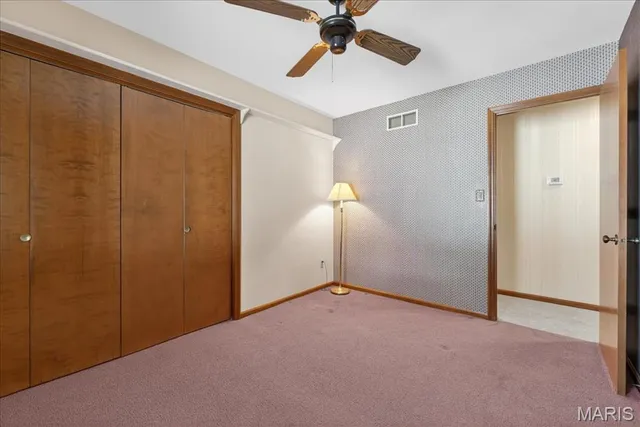 $373,000 | 216 Shelburne Drive, St. Charles, MO 63301