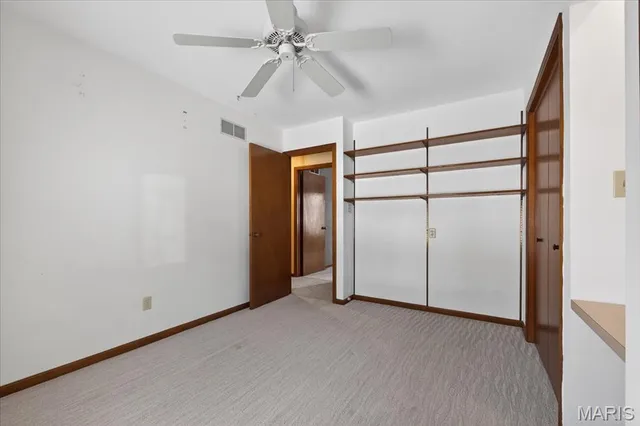 $373,000 | 216 Shelburne Drive, St. Charles, MO 63301